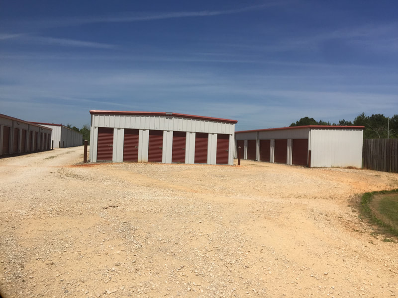 Executive Self Storage facility lane and units